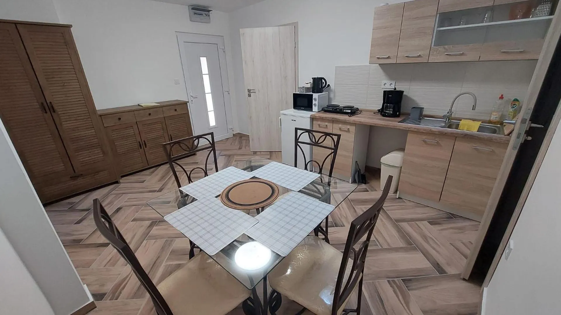 Szepasszonyvoelgy Apartman Эгер Апартаменты